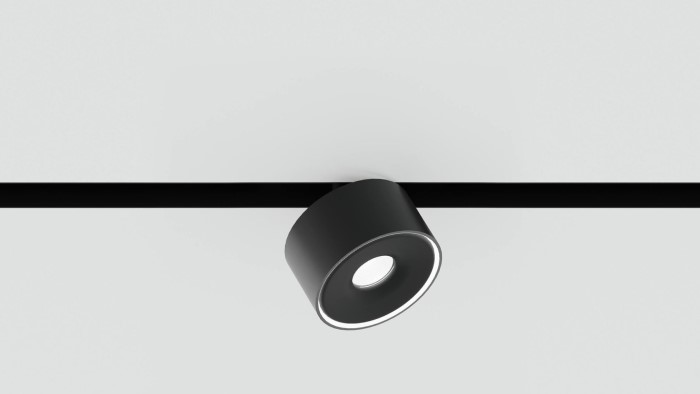 Чому варто зробити вибір на користь магнітних трекових світильників