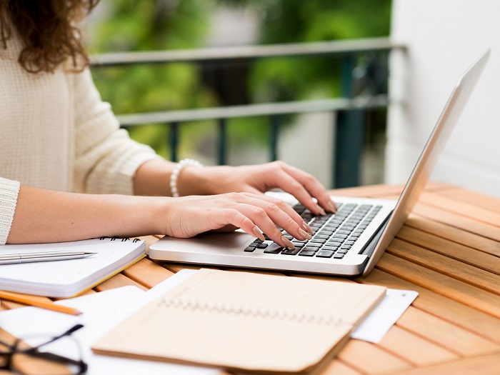 Для чого потрібні послуги копірайтера: створення якісного актуального контенту