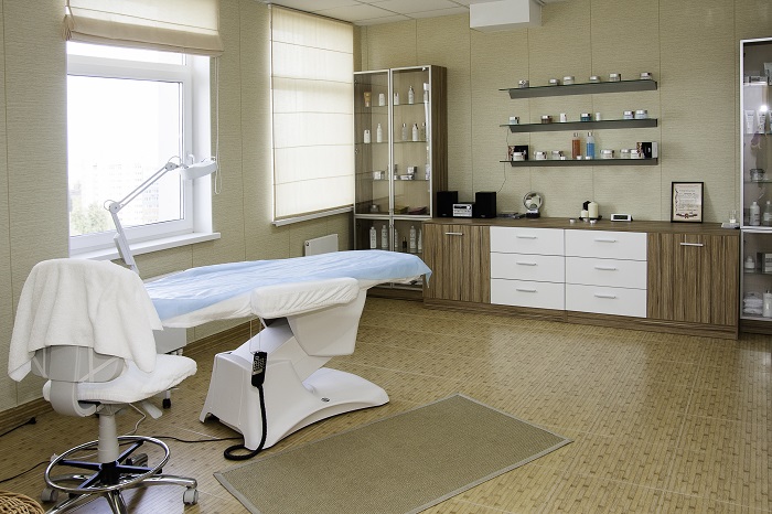 Великий асортимент косметологічних меблів онлайн магазині