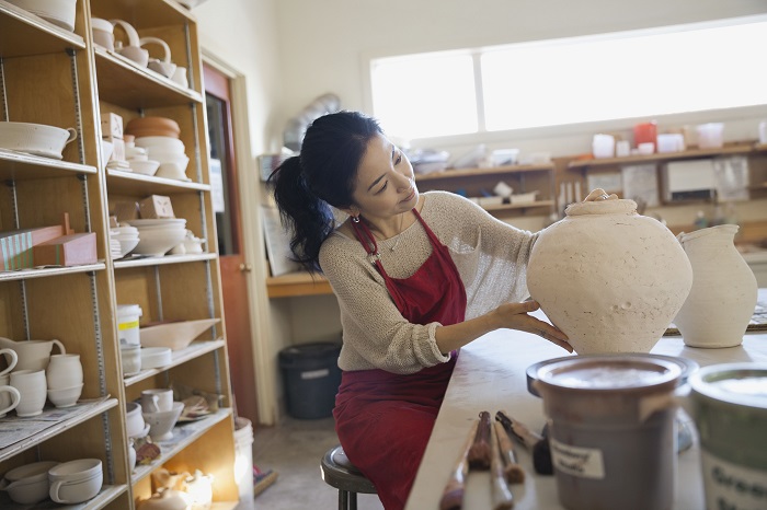 Pottery classes in Los Angeles: unleashing potential and creative expression