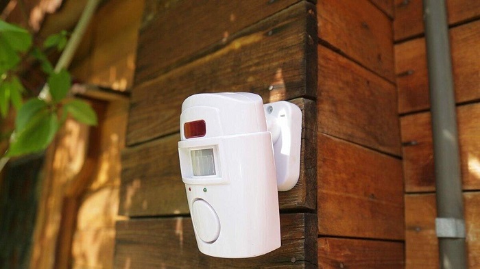 Советы по охране дачных участков: как защитить загородный дом от угроз